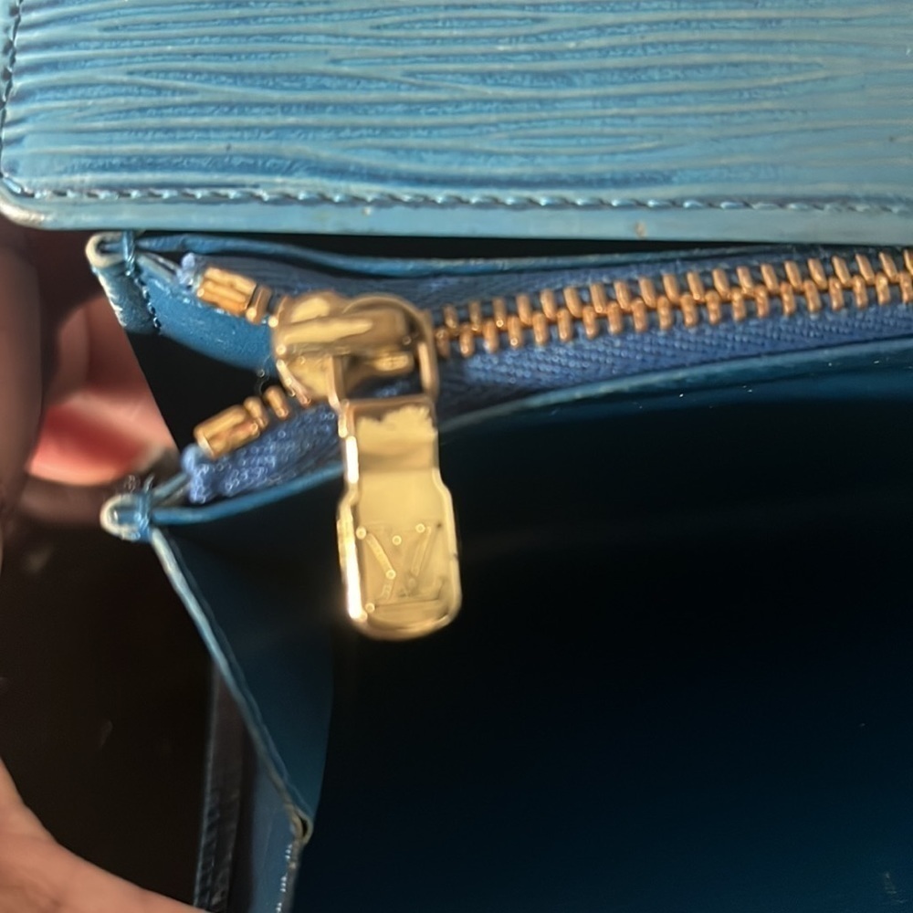 Louis Vuitton Epi Sarah wallet - Picture 6 of 8
